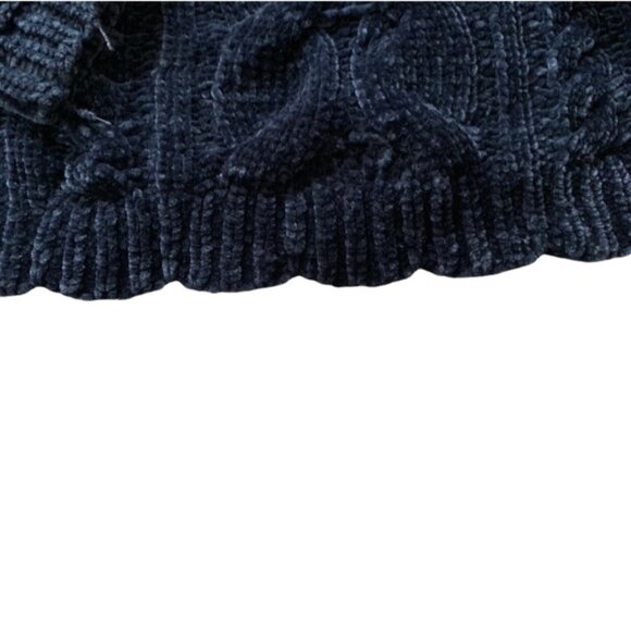 Cynthia Rowley Scalloped Hem Navy Sweater 4 - Picture 5 of 5